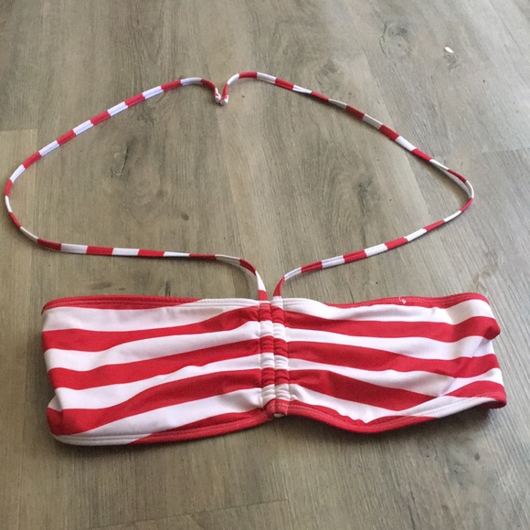 A swimming top - Picture 1 of 2